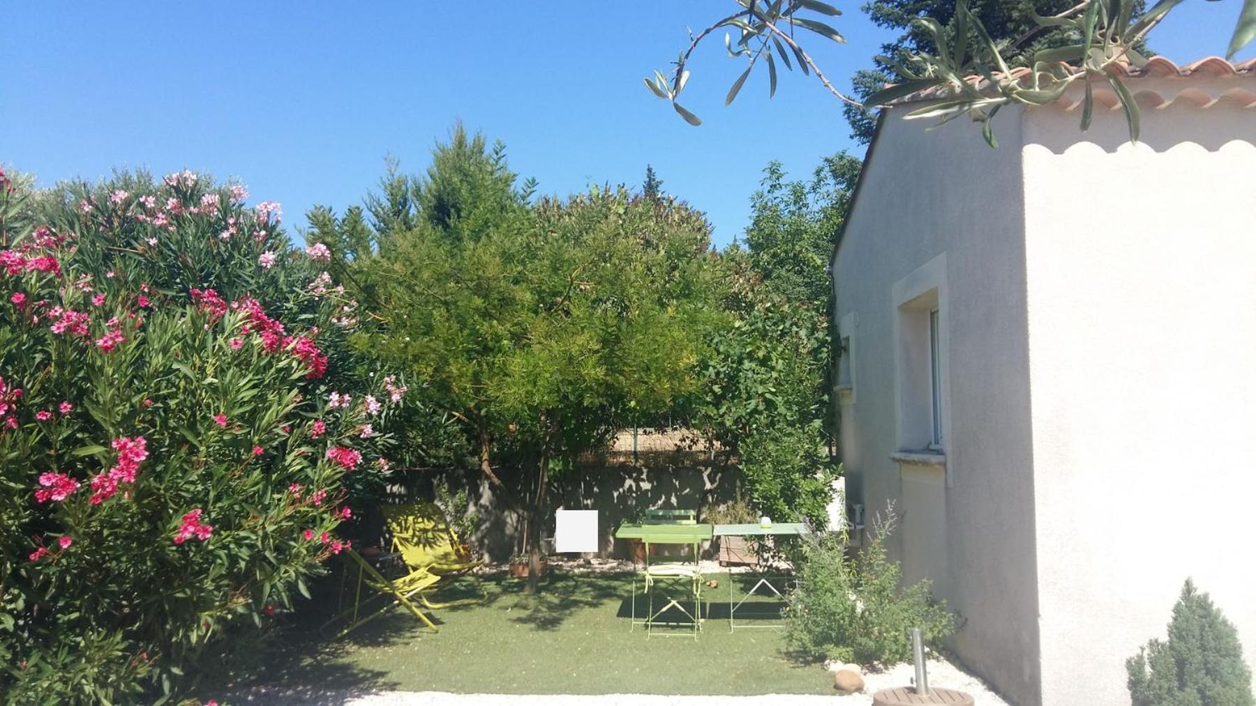 Au Bon Penequet Bed & Breakfast Pujaut Bagian luar foto